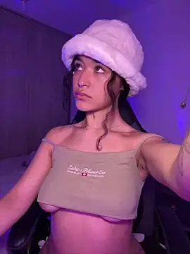 Snapshot of Crystal_Dluna chatting on 30, 9, 2025 Crystal Dluna online show from 30, 9, 2025