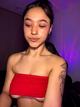 Snapshot of Crystal_Dluna chatting on 15, 10, 2025 Crystal Dluna online show from 15, 10, 2025