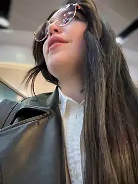 meow girl online show from 8, 2, 2025