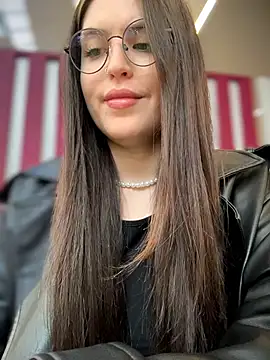 meow girl online show from 18, 3, 2026