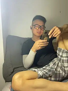 Snapshot of lixiaoshuai8 chatting on 10, 3, 2025 lixiaoshuai8 online show from 10, 3, 2025