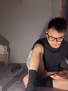 Snapshot of lixiaoshuai8 chatting on 16, 3, 2025 lixiaoshuai8 online show from 16, 3, 2025