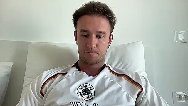 cute mark online show from 30, 7, 2026