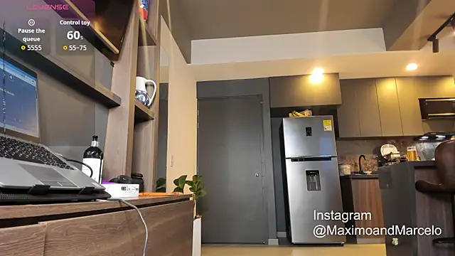 Maximo Marcelo online show from 29, 9, 2025