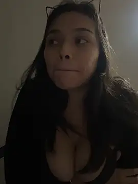 Snapshot of adry_moon666 chatting on 12, 12, 2024 adry moon666 online show from 12, 12, 2024