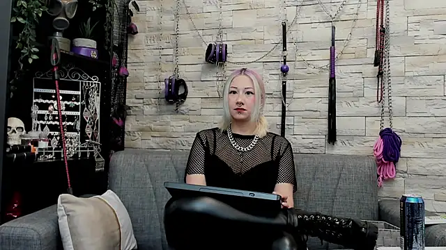 CruelMistress online show from 7, 5, 2026