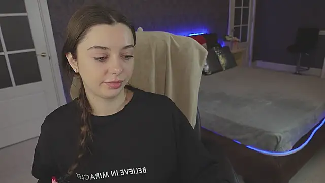 DinaCandy online show from 17, 2, 2025