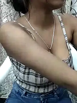 Snapshot of Ishaani_0 chatting on 10, 2, 2025 Ishaani 0 online show from 10, 2, 2025