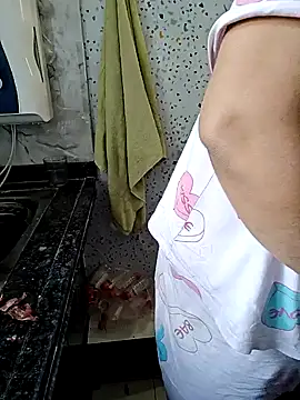 milf-kaira online show from 25, 1, 2025