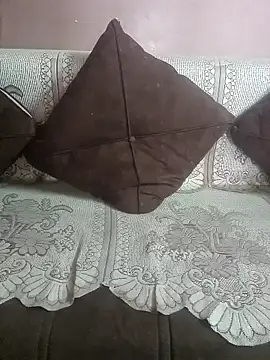 milf-kaira online show from 31, 10, 2025