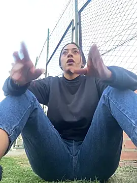 Snapshot of Little_aphrodite chatting on 7, 10, 2025 Little aphrodite online show from 7, 10, 2025