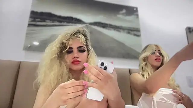 Snapshot of brithneysquirt chatting on 20, 10, 2025 brithneysquirt online show from 20, 10, 2025