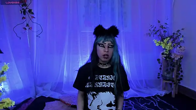 Neon 666  online show from 15, 1, 2025