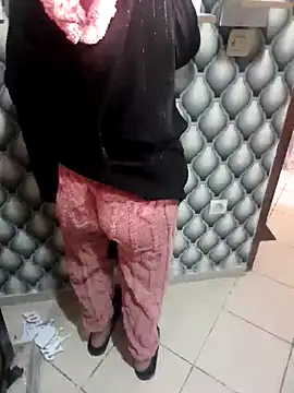 Snapshot of nouramaroc chatting on 6, 1, 2025 nouramaroc online show from 6, 1, 2025