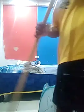 Tu papi 69  online show from 26, 10, 2025