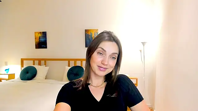 LovelyeeMia online show from 11, 12, 2024