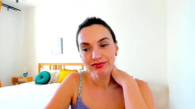 LovelyeeMia online show from 17, 12, 2024