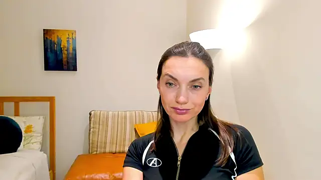 LovelyeeMia online show from 20, 12, 2024