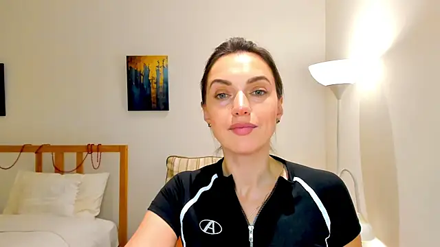 LovelyeeMia online show from 7, 1, 2025