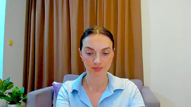 LovelyeeMia online show from 17, 10, 2025