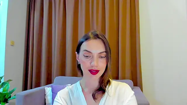 LovelyeeMia online show from 20, 10, 2025