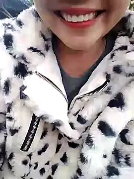 Betty20zx online show from 15, 12, 2024