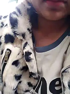 Betty20zx online show from 16, 12, 2024