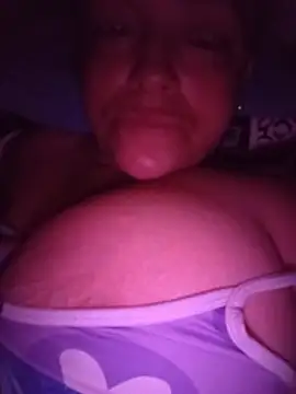Zamara milf online show from 19, 7, 2026