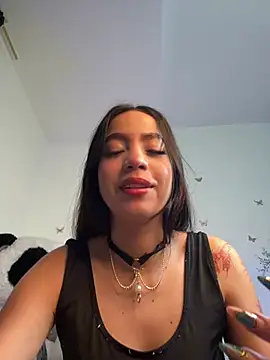 Snapshot of IamSteph13 chatting on 15, 5, 2026 IamSteph13 online show from 15, 5, 2026