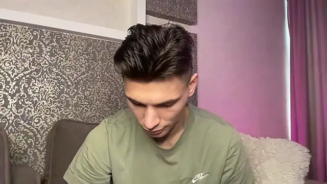 denlover1 online show from 17, 2, 2025