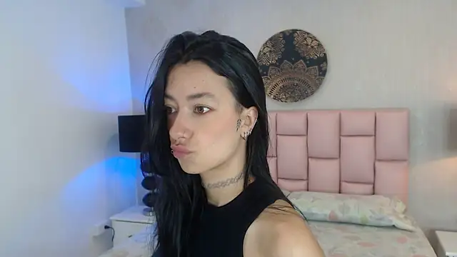 Zoe Vixen online show from 1, 2, 2025