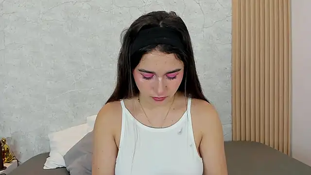 mayragonzpe   online show from 14, 3, 2025