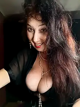 GypsyEsmeralda online show from 4, 1, 2025