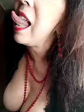 GypsyEsmeralda online show from 5, 1, 2025