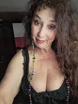 GypsyEsmeralda online show from 6, 5, 2026