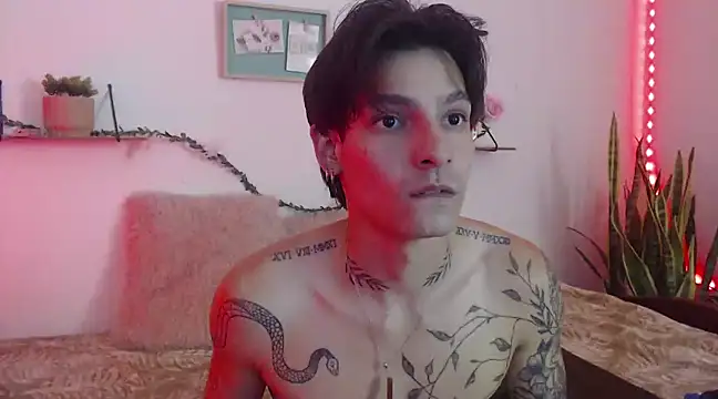 Snapshot of Apolo_Hidalgo01 chatting on 11, 1, 2025 Apolo Hidalgo01 online show from 11, 1, 2025