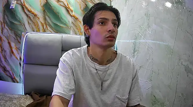 Snapshot of Apolo_Hidalgo01 chatting on 31, 1, 2025 Apolo Hidalgo01 online show from 31, 1, 2025