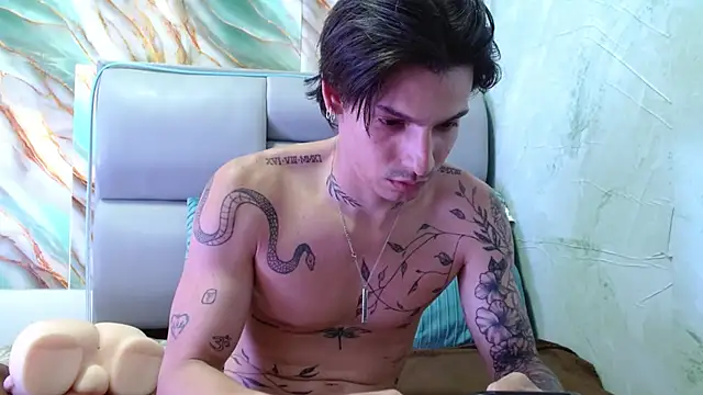 Snapshot of Apolo_Hidalgo01 chatting on 23, 2, 2025 Apolo Hidalgo01 online show from 23, 2, 2025