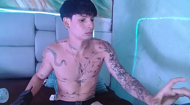 Snapshot of Apolo_Hidalgo01 chatting on 5, 3, 2025 Apolo Hidalgo01 online show from 5, 3, 2025