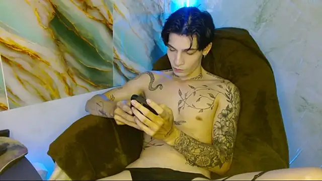 Snapshot of Apolo_Hidalgo01 chatting on 10, 9, 2025 Apolo Hidalgo01 online show from 10, 9, 2025