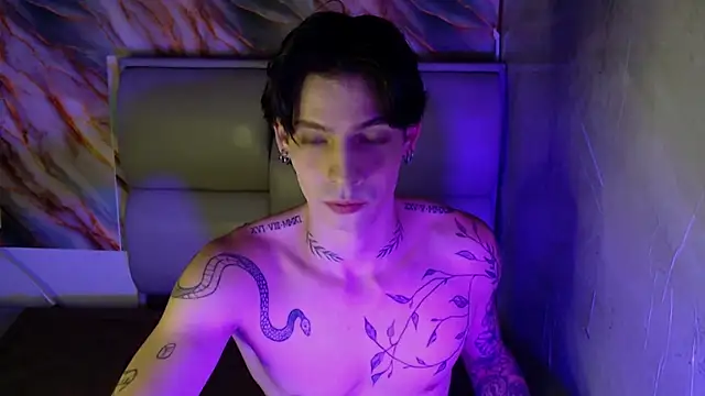 Snapshot of Apolo_Hidalgo01 chatting on 3, 10, 2025 Apolo Hidalgo01 online show from 3, 10, 2025