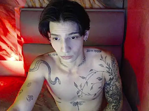 Snapshot of Apolo_Hidalgo01 chatting on 15, 10, 2025 Apolo Hidalgo01 online show from 15, 10, 2025