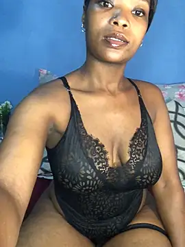 NunuBerry16 online show from 13, 12, 2024