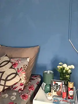 NunuBerry16 online show from 27, 12, 2024