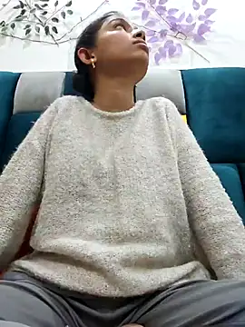 Aleena Rai online show from 4, 2, 2025