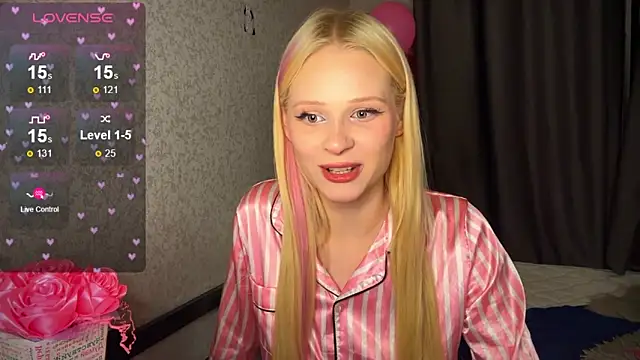 Snapshot of lisa_barbie chatting on 6, 12, 2024 lisa barbie online show from 6, 12, 2024