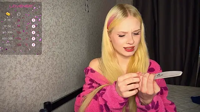 Snapshot of lisa_barbie chatting on 9, 12, 2024 lisa barbie online show from 9, 12, 2024