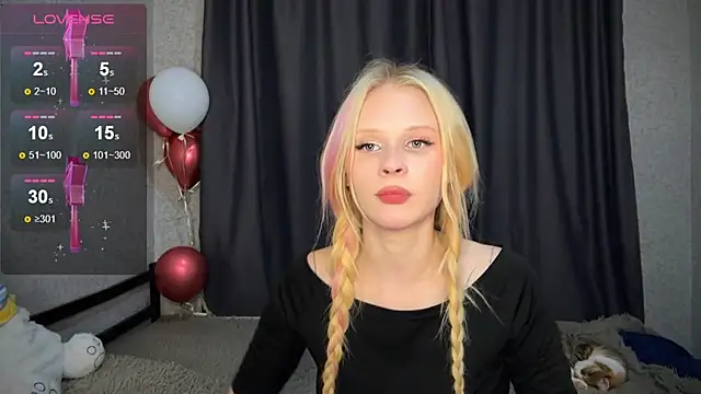 Snapshot of lisa_barbie chatting on 13, 12, 2024 lisa barbie online show from 13, 12, 2024