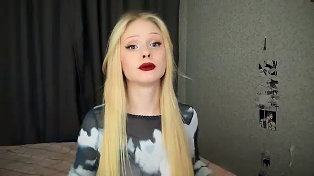 Snapshot of lisa_barbie chatting on 25, 1, 2025 lisa barbie online show from 25, 1, 2025