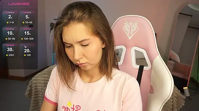 LinaSiren online show from 15, 12, 2024